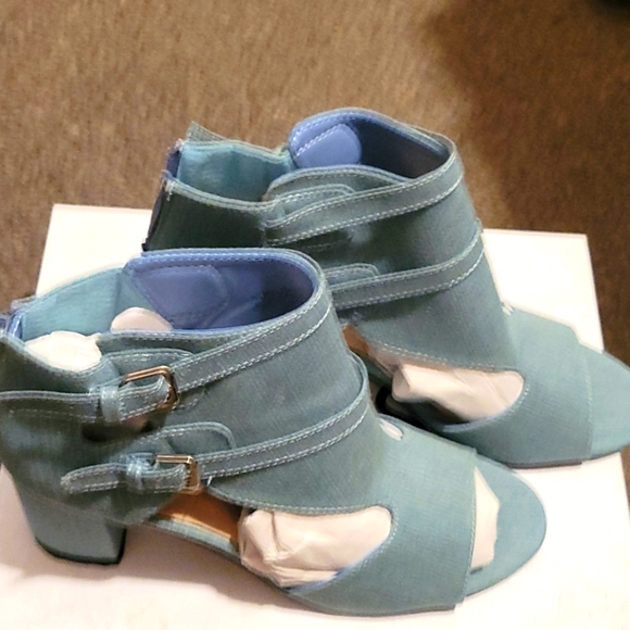 Ashro Shoes - Open toe boots